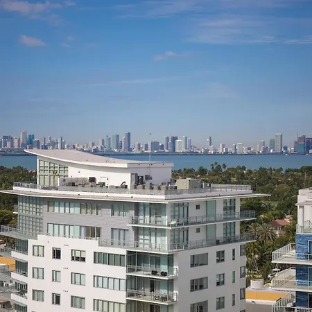 Sixty Sixty Hotel : Miami Beach